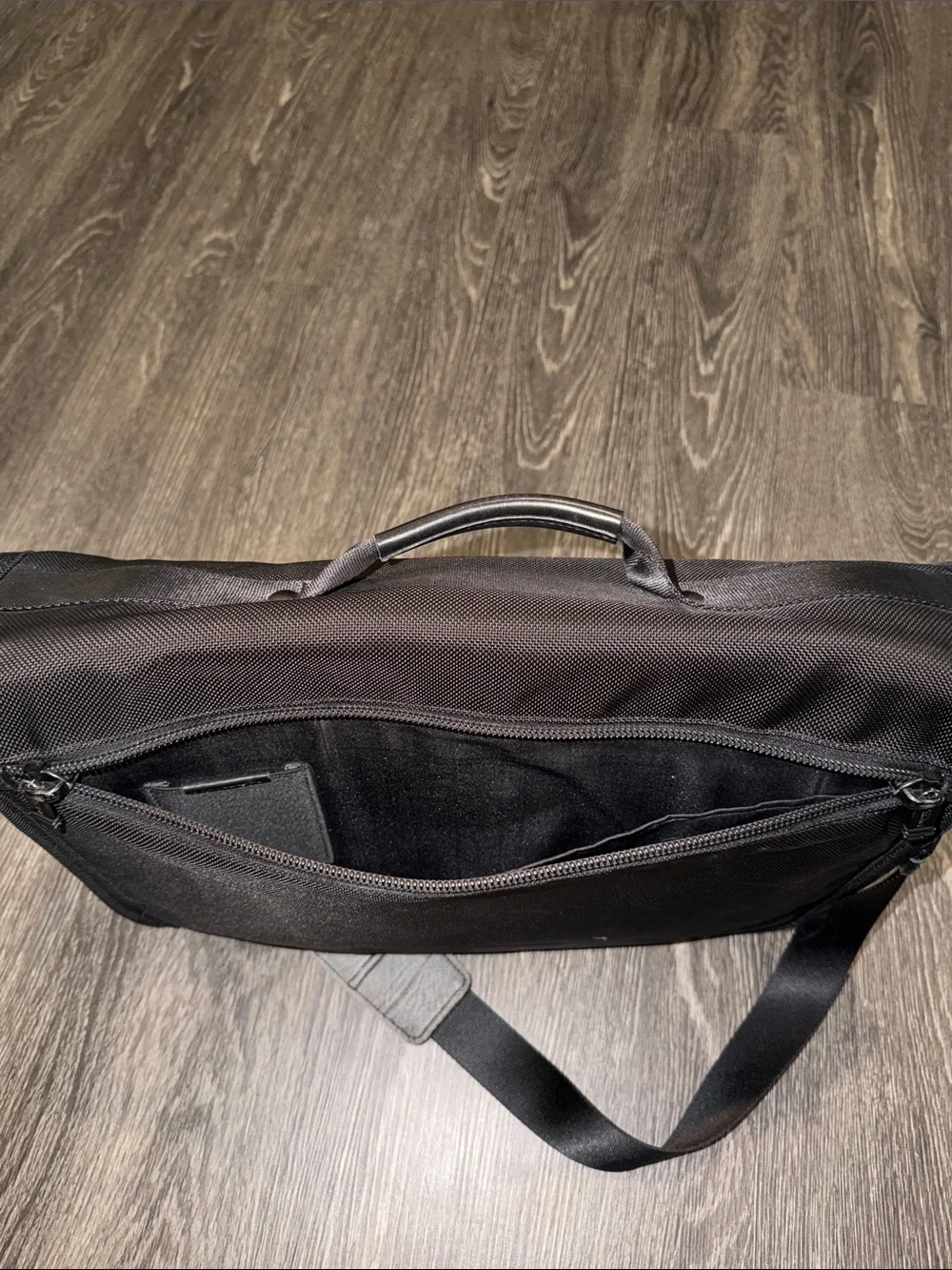 Tumi Messenger Briefcase with Shoulder Strap